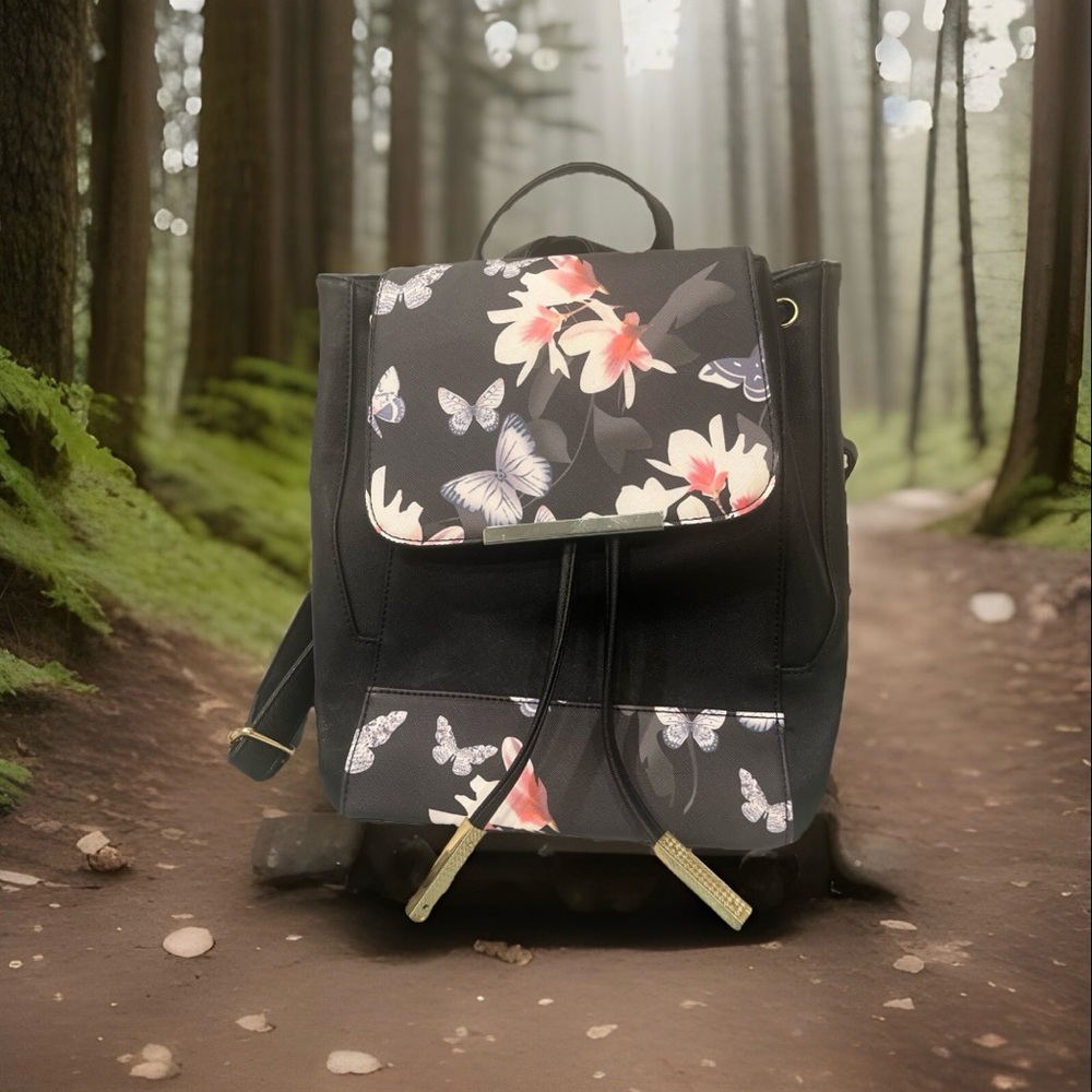 *SOLD* Wink Kangaroo Fashion Travel Bag Rucksack Backpack